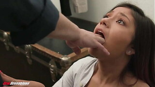 Stepdaughter Craves Greater amount of Daddy'_s Ambitious Shlong