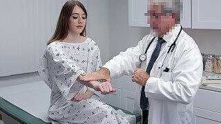 Thick woman bonks with patient
